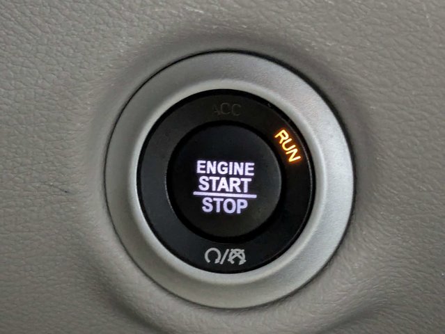 Used 2023 Chrysler Pacifica - photo 32