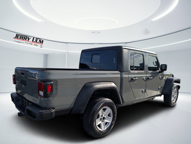 Used 2020 Jeep Gladiator - photo 2