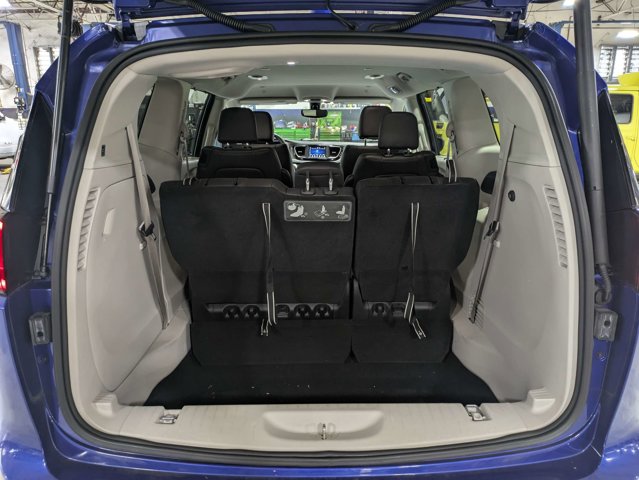 Used 2020 Chrysler Pacifica - photo 14