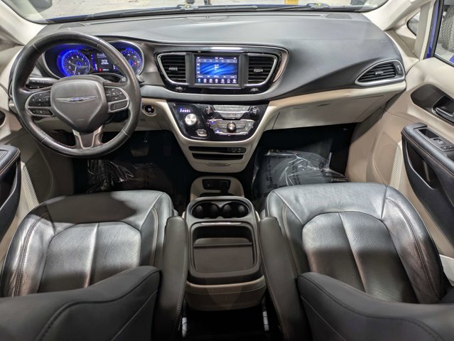 Used 2020 Chrysler Pacifica - photo 18