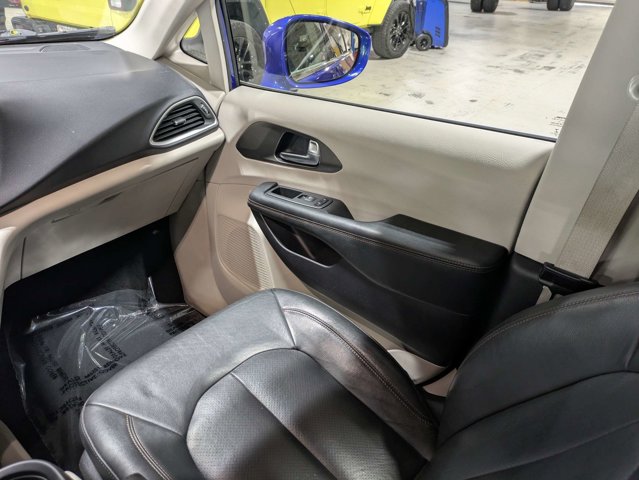 Used 2020 Chrysler Pacifica - photo 20