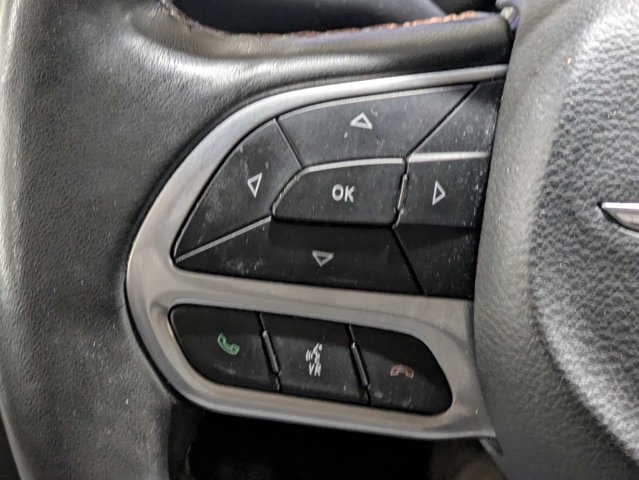 Used 2020 Chrysler Pacifica - photo 28