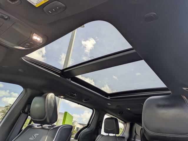 Used 2022 Chrysler Pacifica - photo 6