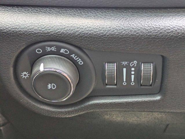 Used 2022 Chrysler Pacifica - photo 11