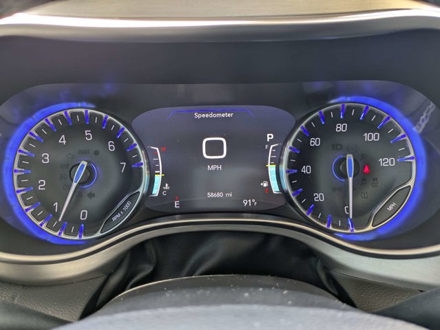 Used 2022 Chrysler Pacifica - photo 14