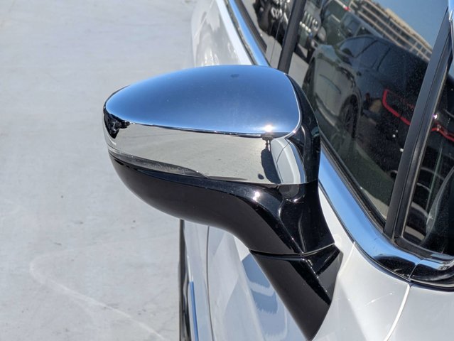 Used 2023 Chrysler Pacifica - photo 25