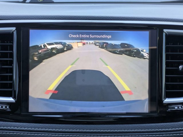 Used 2023 Chrysler Pacifica - photo 9