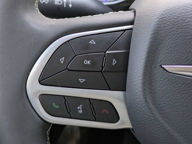 Used 2023 Chrysler Pacifica - photo 13