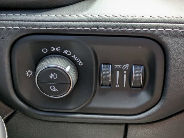 Used 2026 Ram 3500 - photo 26