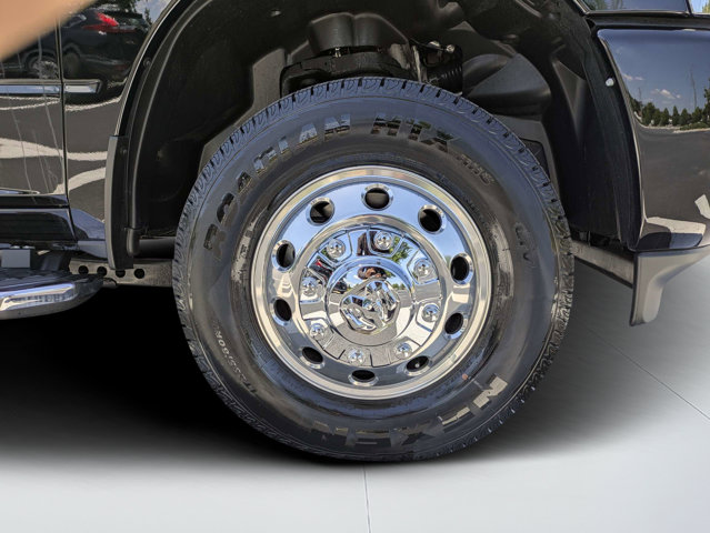 Used 2026 Ram 3500 - photo 21