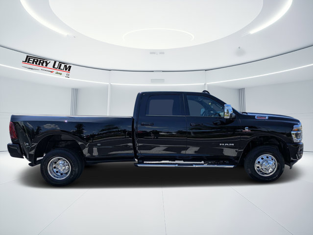 Used 2026 Ram 3500 - photo 17