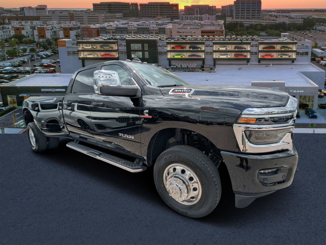 Used 2026 Ram 3500 - photo 1