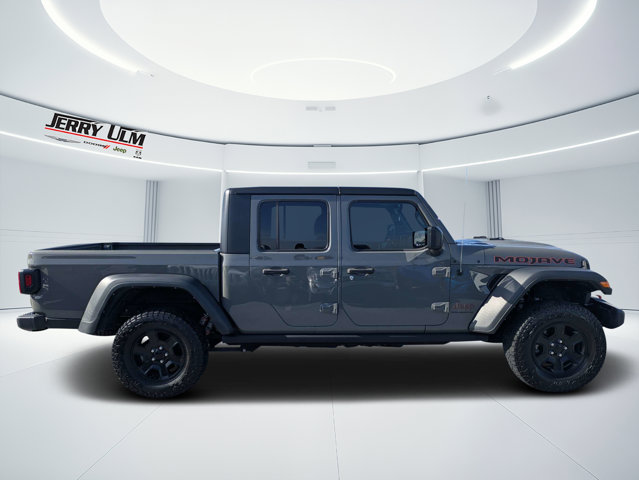 Used 2023 Jeep Gladiator - photo 17