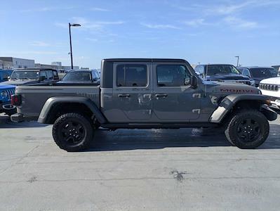 Used 2023 Jeep Gladiator - photo 2