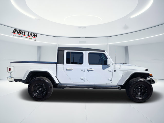 Used 2023 Jeep Gladiator - photo 2