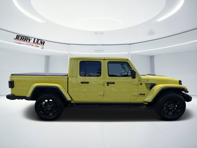 Used 2024 Jeep Gladiator - photo 2