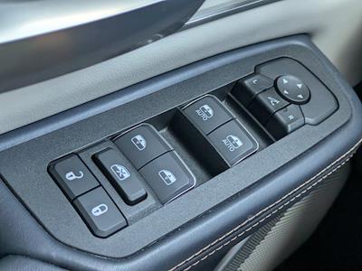 Used 2025 Ram 1500 - photo 1