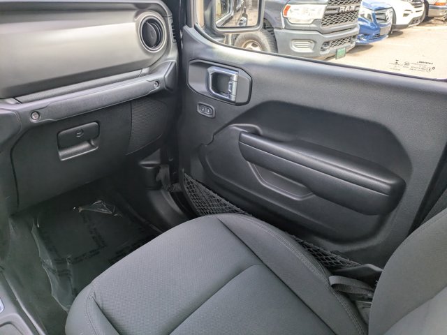 Used 2021 Jeep Gladiator - photo 22