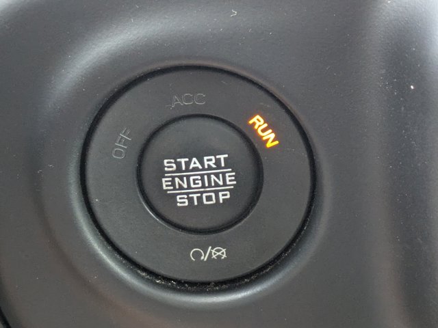 Used 2021 Jeep Gladiator - photo 9