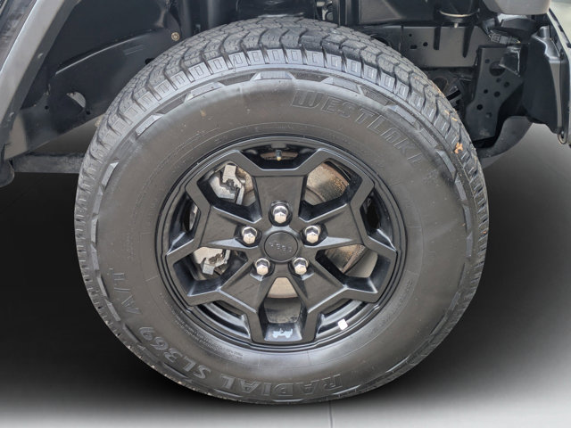 Used 2021 Jeep Gladiator - photo 16