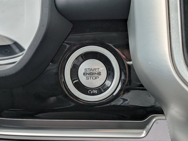 Used 2025 Ram 1500 - photo 10