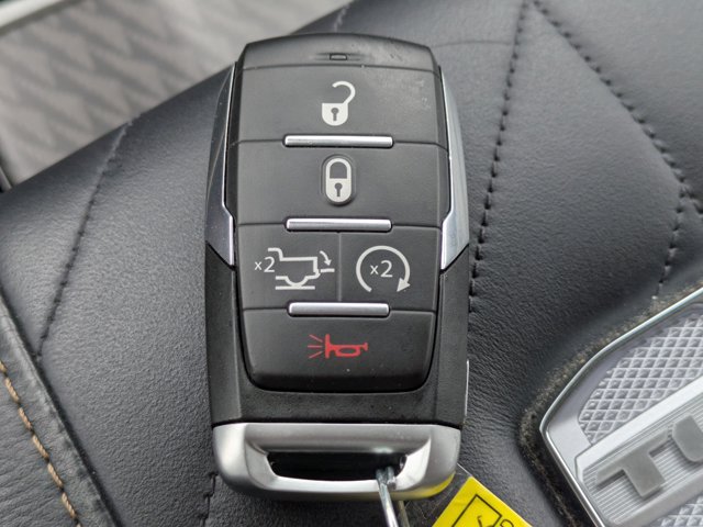 Used 2025 Ram 1500 - photo 11
