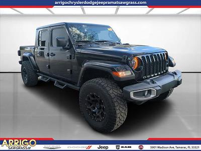Used 2021 Jeep Gladiator - photo 1