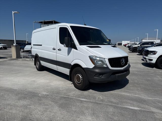Used 2015 Freightliner Sprinter 2500 - photo 1