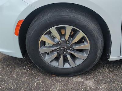Used 2024 Chrysler Pacifica - photo 1