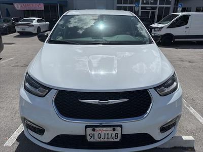 Used 2024 Chrysler Pacifica - photo 1