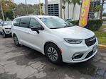 Used 2024 Chrysler Pacifica Select Minivan for sale #O153761 - photo 4