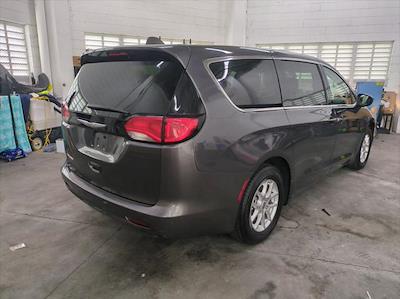 Used 2022 Chrysler Voyager - photo 1