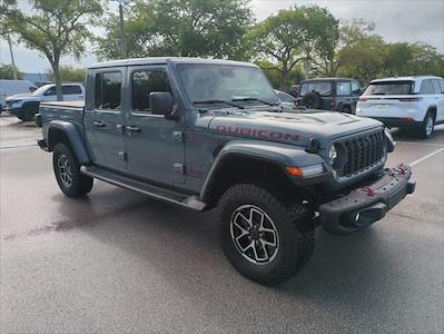 Used 2024 Jeep Gladiator - photo 1