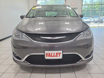 2017 Chrysler Pacifica FWD Minivan for sale #26052A - photo 2