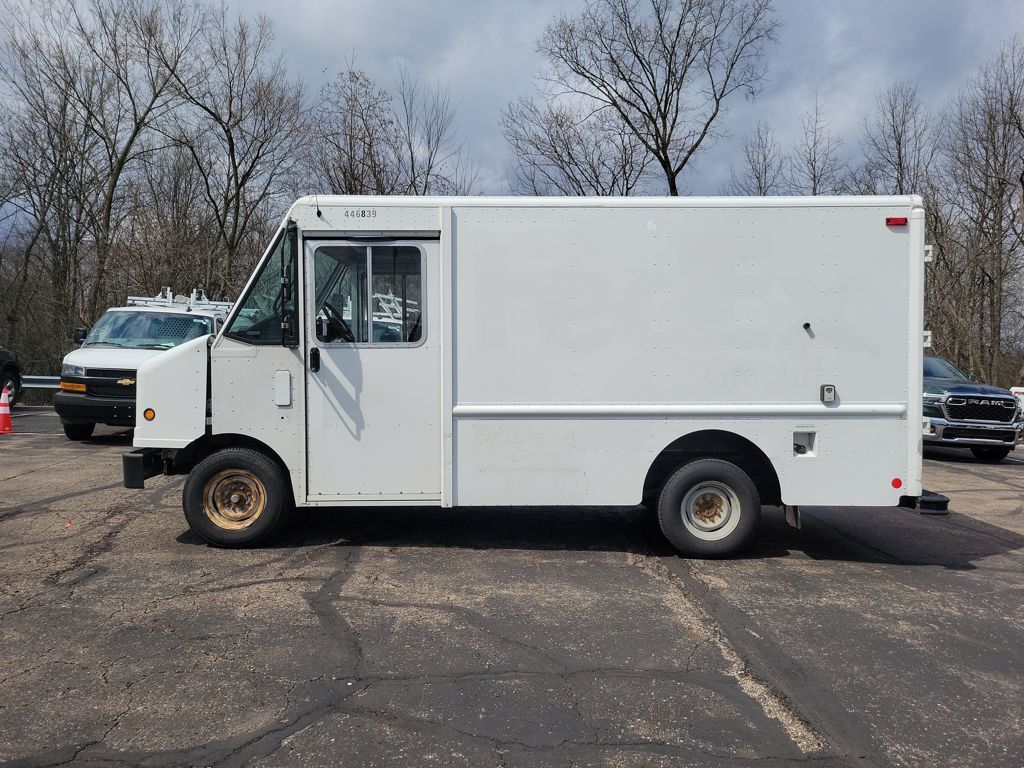 Used 2012 Ford E-350 - photo 7