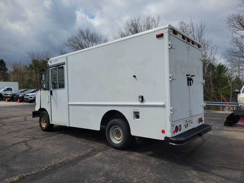 Used 2012 Ford E-350 - photo 8