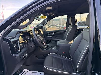 Used 2025 GMC Sierra 1500 - photo 1