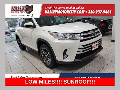 Used 2019 Toyota Highlander XLE for sale #DJ25262A - photo 1