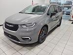 Used 2025 Chrysler Pacifica Limited Minivan for sale #DP8969 - photo 13