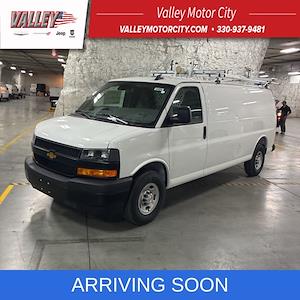 Used 2025 Chevrolet Express 2500 - photo 1