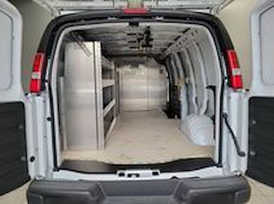 Used 2025 Chevrolet Express 2500 - photo 2