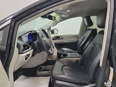 2023 Chrysler Pacifica FWD Minivan for sale #DP9293 - photo 2