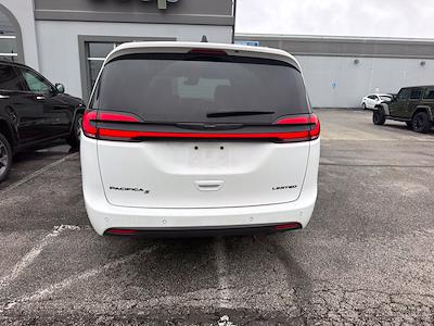 2025 Chrysler Pacifica FWD Minivan for sale #DP9360MS - photo 2
