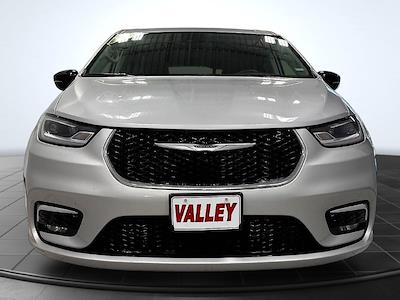 2024 Chrysler Pacifica FWD Minivan for sale #DP9366RB - photo 2