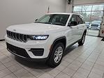 Used 2024 Jeep Grand Cherokee Laredo for sale #DR25040A - photo 3