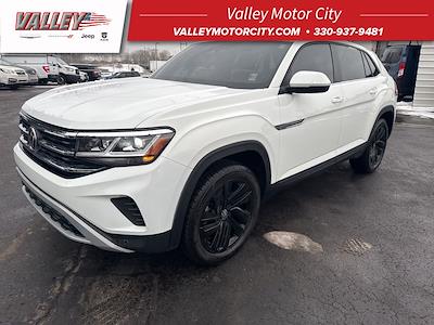 Used 2022 Volkswagen Atlas Cross Sport - photo 1