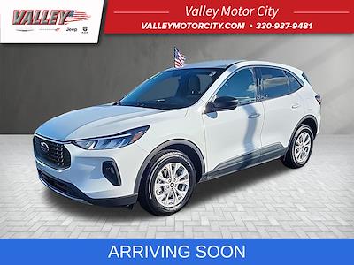 Used 2023 Ford Escape - photo 1