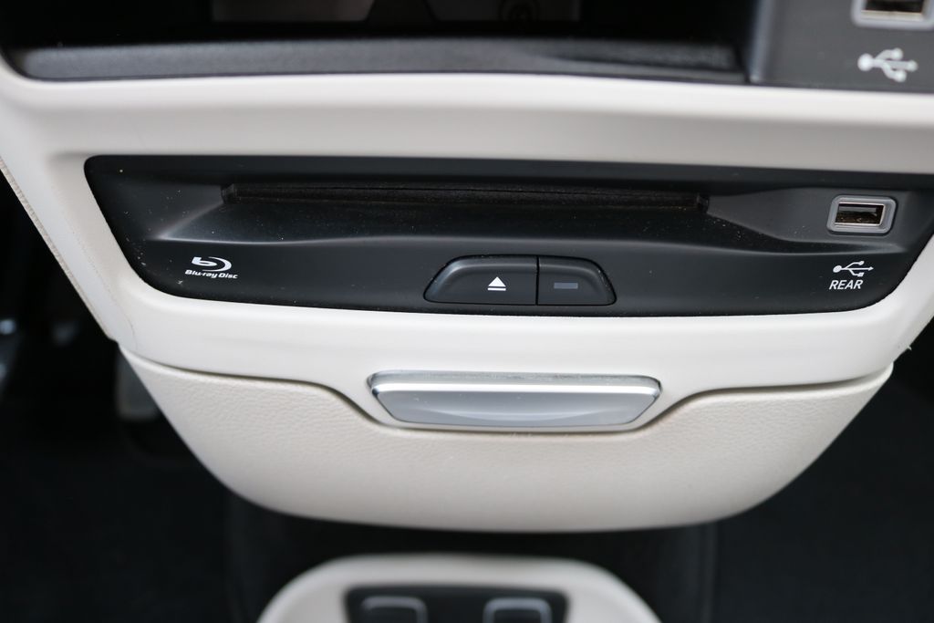 Used 2018 Chrysler Pacifica - photo 31