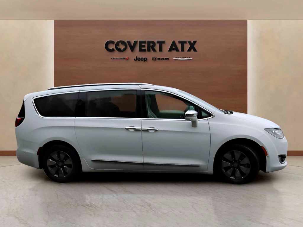 Used 2018 Chrysler Pacifica - photo 8
