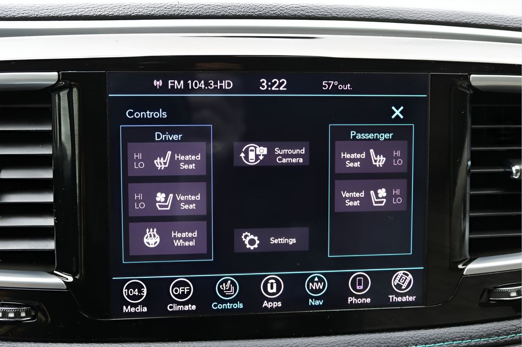 Used 2018 Chrysler Pacifica - photo 30